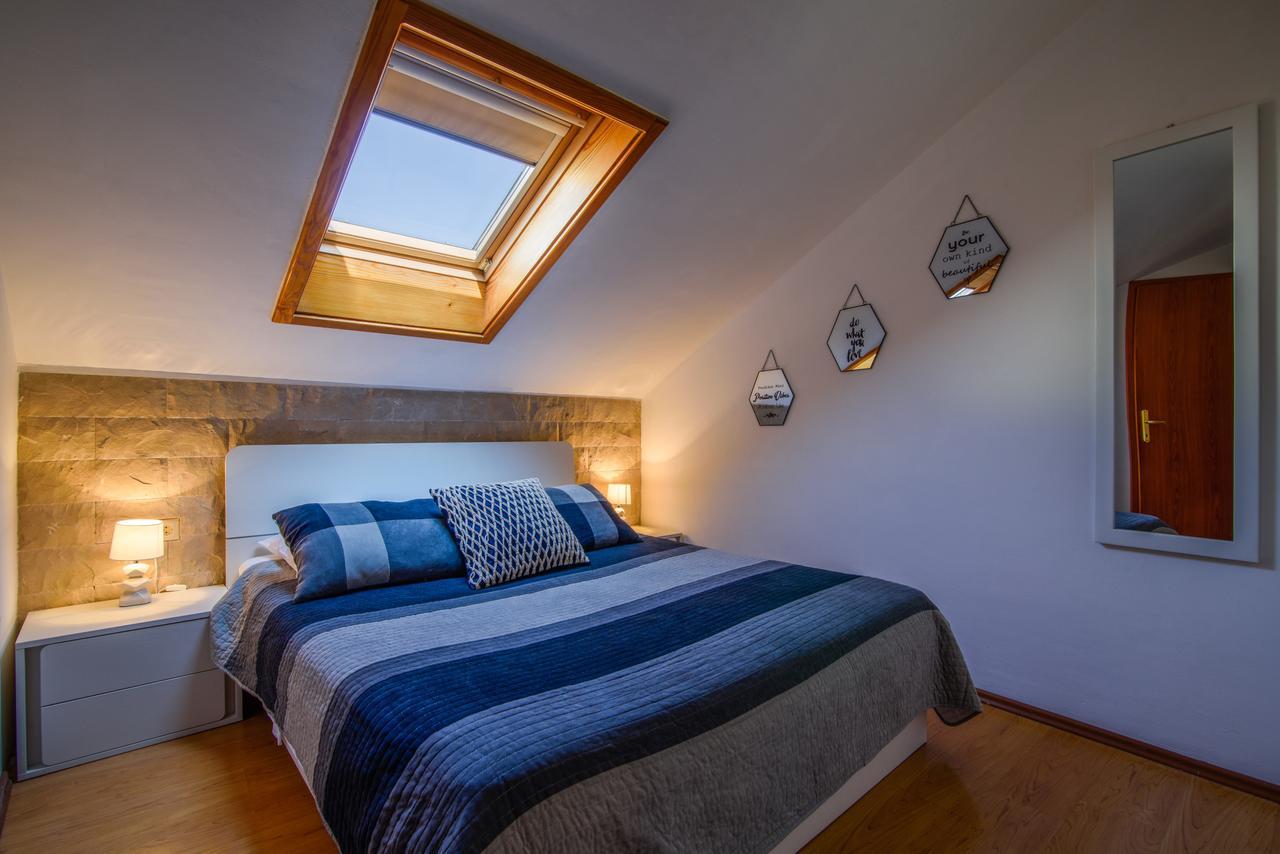 Villa Jidro Trogir Eksteriør billede