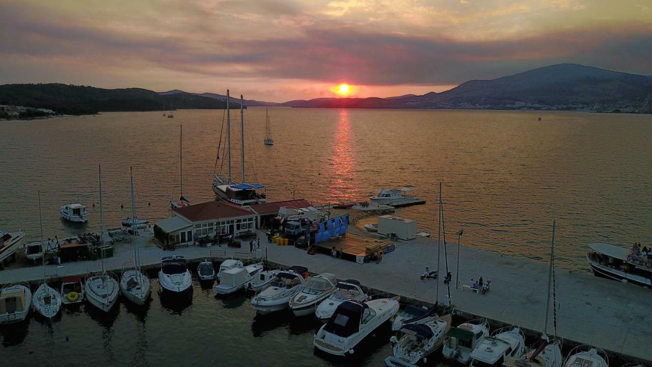 Villa Jidro Trogir Eksteriør billede